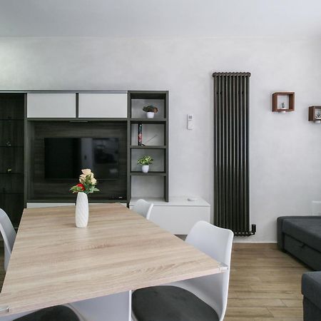 Old Lighthouse - Beach Apartment - Fiumicino Airport מראה חיצוני תמונה