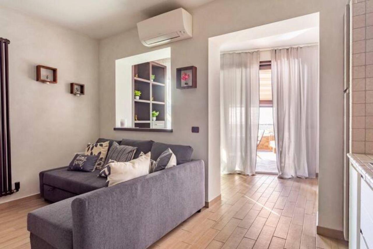 Old Lighthouse - Beach Apartment - Fiumicino Airport מראה חיצוני תמונה