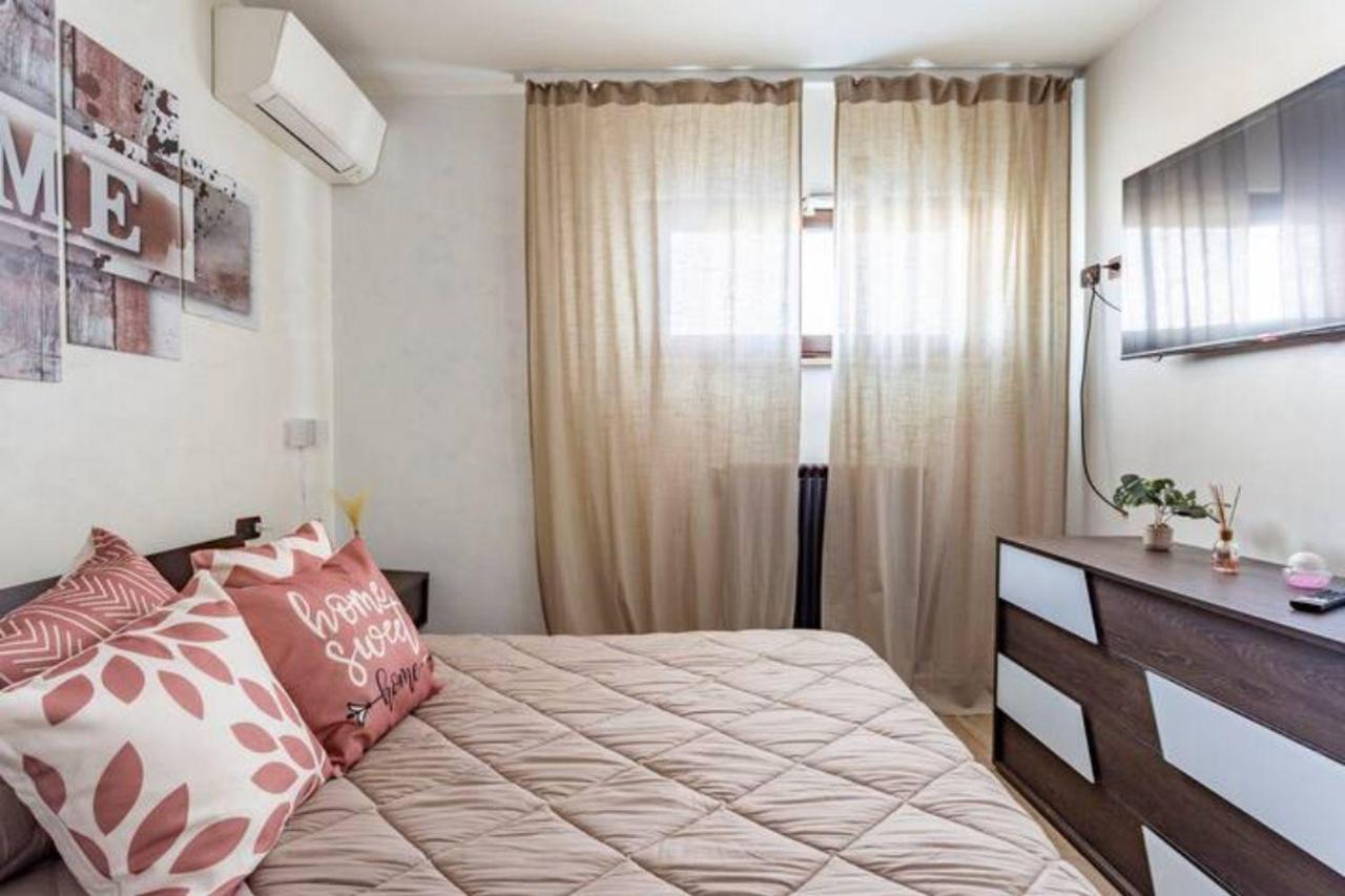 Old Lighthouse - Beach Apartment - Fiumicino Airport מראה חיצוני תמונה
