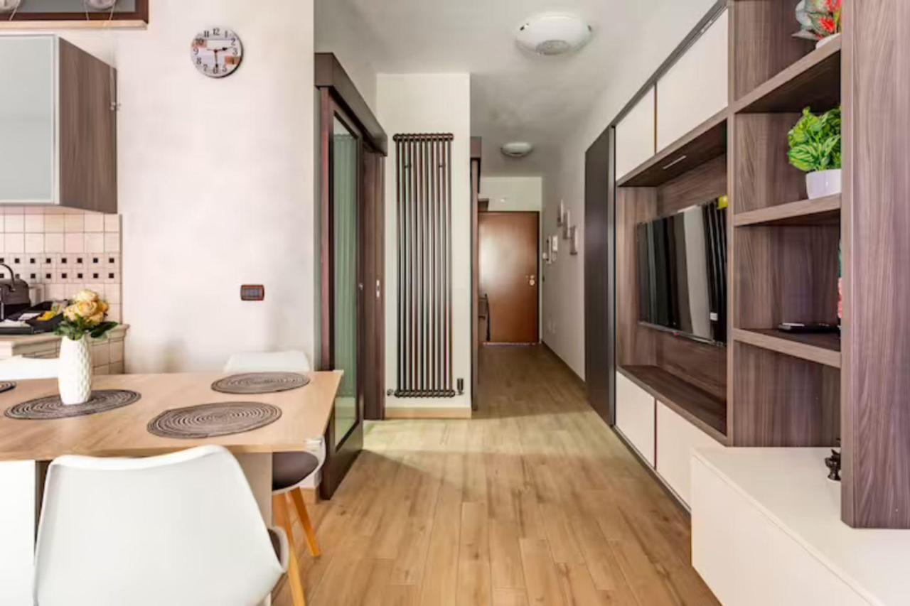 Old Lighthouse - Beach Apartment - Fiumicino Airport מראה חיצוני תמונה